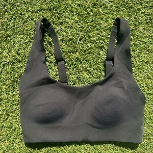 Lululemon Black Seamless Comfort Wireless Sports Bra